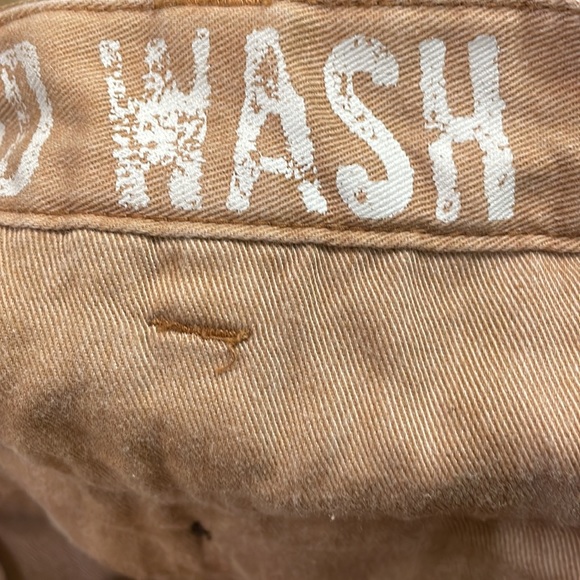 A NWOT pair of Eddie Bauer Men’s Shorts Tag size T44 Brown - Picture 11 of 12